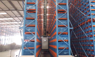 料箱式堆垛机库